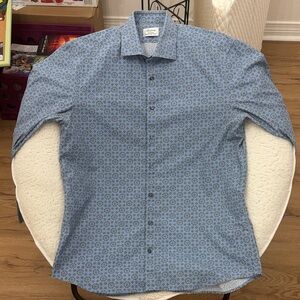 Stylish Blue Patterned Button Down Shirt